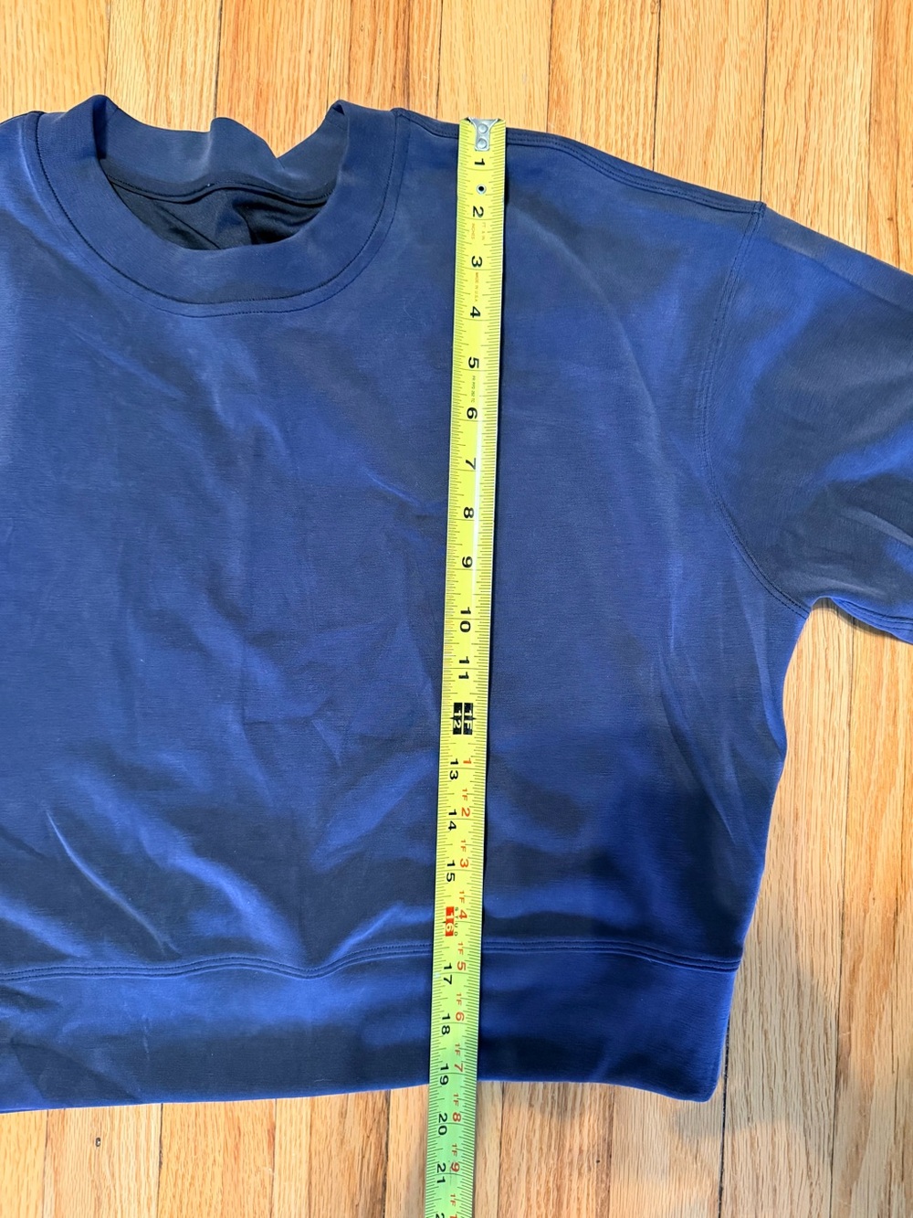 Lululemon softstreme perfectly oversized cropped Crew Women's Sweatshirt - Picture 5 of 6